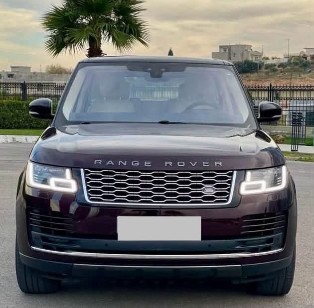 للبيع range rover فوگ اوتوبايغرافي موديل ٢٠١٩
السيارة وكالة سردار مواصفات hse 
مكفولة كفالة عامة من الضرر والصبغ والبارد 
ماشية ٩٢٠٠٠ كم / رقم دهوك . 
السعر 420 ورقة وبيها مجال . 
للتواصل المراسلة او الاتصال بالرقم *********** -

