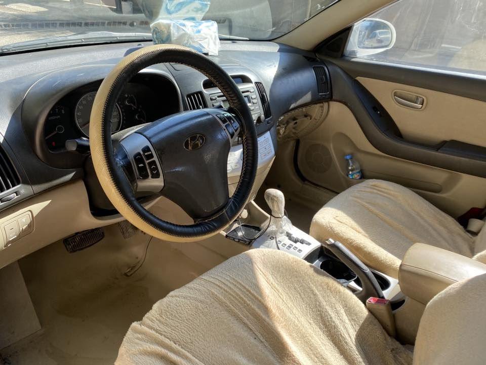 ئاڤانتی٢٠٠٦
مەکینە شانزە دکشن بەرز
کوشن جلد و هیتەر
سوکان ڤۆلیۆم
حاسەی دواوە
لایت ئۆتۆ
چوارتاییەی نوێ لە ژێرە
قەباغی دکشنی بۆ دانراوە
تاقم نۆزڵی تازە گۆڕدراوە
ئاوینە شەفت
هیتەری جامی دواوەی هەیە
جامی پێش و دوای هەڵگیراوەتەوە و دانراوە ئاونادات
گێڕ و مەکینەی بەشەرت
سەقفی بێ بۆیاغە و بەشەرتە یەک دوو جێگەی بچووکی بۆیاغەکەی کەمێ لێ بۆتەوە
پێش و پشتی کەپسە

سعرەکەشی ٤٩گەڵا و موعامەلەیەکی زۆر زۆر زۆر کەم
***********
