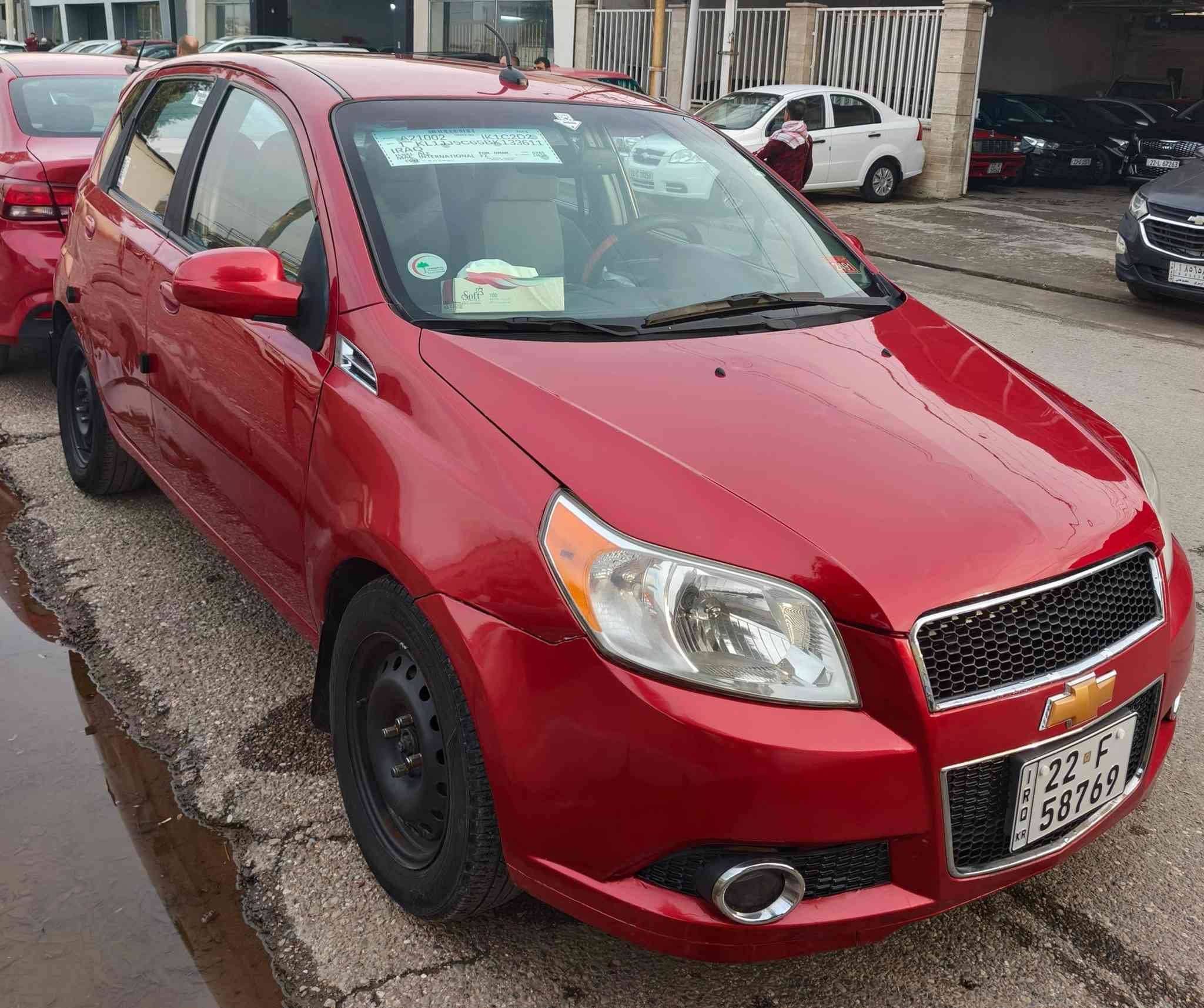 افيو 2010 امريكي لون مميز 
للبيع
فول اوتماتيك
محرك وكير جديد
دبل ارباك
جامات  كهرب 
مري كهرب 
شاشة وكاميرا بيها
طخم تايرات وباتري جديد
تبريد ثلج
طخم امامي وخلفي جديد
بيها صبغ جاملغ امامي فقط
بدون دواخل بشرط
بدون تقحيل 
بيها بارد قطعتين صغار بل ابواب
هزه وفحص جديد
 رقم اربيل مسطره
مكان السيارة موصل
السعر 65$
للاستفسار
***********
***********
يوجد بيع وشراء السيارات المتضررة والجديدة داخل هذه
الصفحة
نستقبل عروضكم لبيع السيارات فقط من الشرعي نحن غير مسؤولين عن أي اختلاف بين الطرفين من تحويل + تِجيك السيارة عند السونار الي ما يفحص عند السونار ويأخذ ثقة من صاحبها أو يأخذ كلام يتحمل المسؤولية لكون فحص السيارة عند السونار ( 15 الف)
             (( نحن فقط دلالية  ))
((( يكون الاتفاق بين البائع والمشتري فقط)))
