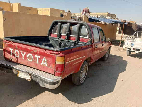 سلام عليكم سياره للبيع تيوته موديل 91
سعر 26وبيه مجال 

رقم الهاتف ***********
