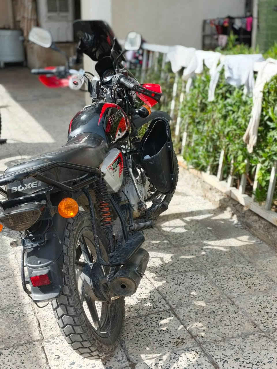 من بعد اذن الادمن اعاده نشر بسبب الوعود الكاذبه ياخي ليش دكلي جايك إذا ما تجي. بس الشراي يتصل رحمه الوالديكم بوكسر 2023 جبلي دراجه كامله نقص بس سلف سعر مليون او ٣٠٠
مكاني بغداد شهداء البياع
أوراق كامله
***********
