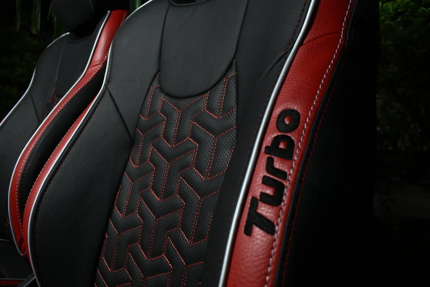 متوفر دلوقتي طقم جلد ألماني أصلي 🔥
خامة تقيلة، ملمس فاخر، واستحمال سنين مش موسم وخلاص.
✅ معمول حسابه على التسخين والتبريد
يعني مفيش لعب ولا قصقصة… كل حاجة راكبة صح وكأنها نازلة من المصنع.
✅ شغل احترافي بمعايير مصنع
تفاصيل مظبوطة، خياطة نظيفة، وثبات في اللون حتى مع الاستخدام القوي.
اللي بيدور على فخامة حقيقية مش منظر وخلاص… الطقم ده معمول علشان يفرق معاك من أول قعدة 👌
السعر مفاجأة
01501099955


**إذا كنت صاحب هذا الإعلان وتريد حذفه لأي سبب، رجاءا أرسل رسالة إلى الدعم الفني**