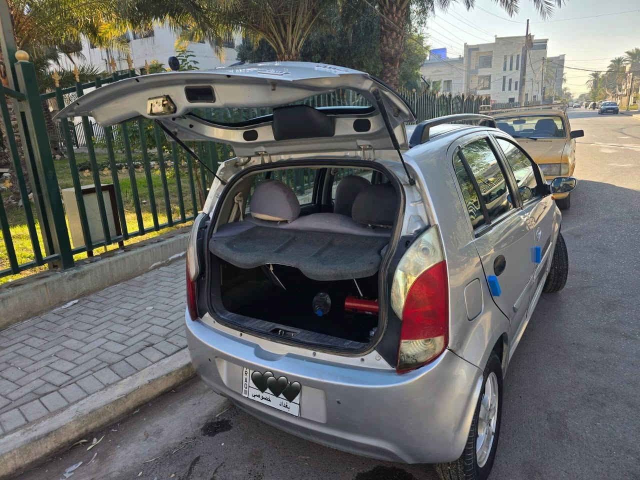 سيارة A1 ٢٠١٣ للبيع
السيارة ماشية ٧١ ألف كم فقط السيارة نظيفة جدا وكل شي على وضع الشركة لايوجد شيء لايعمل.

المواصفات:
 • أرضية مغلفة جلد
 • حساسات خلفية
 • شاشة أندرويد
 • كاميرا خلفية دوّارة
ادامة كاملة تم تبديل دهن المحرك قبل كم يوم اصلي  كذلك  تم تبديل دهن الكير قبل فتره كذلك تخم تايرات جديد.

الملاحظات:
يوجد جراد بسيط في القمّارة والبنيد، وصبغ في الدوسات فقط.
 الموقع بغداد السيدية السعر المطلوب ٣٩ ورقة وبيها مجال  
  الشراي يتصل ويدلل  ***********
