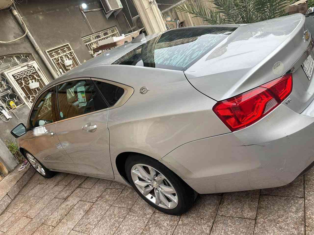 سلام عليكم 
شفر امبالا مديل 2016
وارد امريكي ضرر/ جاملغ وباب يمنه
مواصفات LT
رقم بصره 
محرك 6 سلندر  3600
معوقين صارت حره 
الموقع متوفي
 ( اهله موجودين بدون قاصرين )
السعر 85 وبي مجال قليل 

***********
‭0787 225 5779 البصرة, العراق
