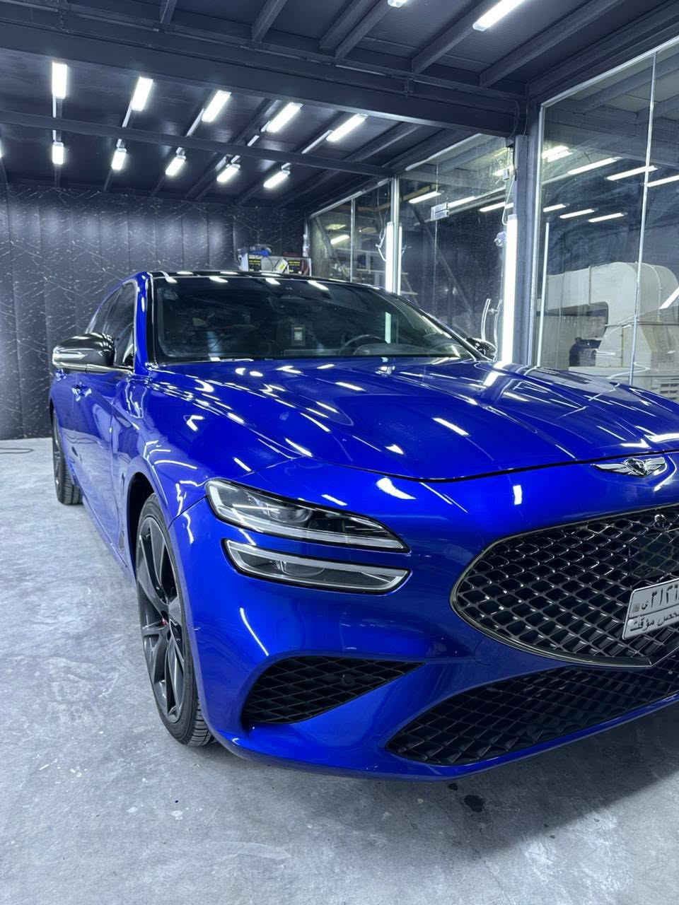 جينيسس G70 موديل 2022
فئة بريستيج أعلى مواصفة
*********** 

المحرك: V6 سعة 3.3 توين تيربو السعر 185 ورقه  بيها مجال بسيط
الدفع: خلفي
حادثها مقدمة الحاملغ الأيمن والدعامية بيها قطع كلير من امريكا 

المواصفات:
• فتحة سقف بانوراما
• بصمة تشغيل
• تشغيل عن بعد
• كشنات ميموري سيت
• كشنات تدفئة وتبريد
• ستيرن كهربائي مع هيتر
• 5 وضعيات قيادة
Eco - Comfort - Sport - Sport Plus - Custom
• گزوز رياضي بلاد الصوت
• Auto Hold
• شحن وايرلس
• سستم سماعات Lexicon
• داتاشو
• داخل أبيض جلد بقلاوة
• سقف كنتارا شامواه
• كاميرات جانبية تظهر داخل العداد مع الإشارة
• شاشة كبيرة
• عدادات ديجيتال
• رادارات أمامية وخلفية وجانبية
• 6 كاميرات 360 درجة
• حساسات أمامية وخلفية
• نظام تحديد المسار
• دسكات بريمبو
• مرايا شفط مع إشارة وتعتيم
• لايت LED أمامي وخلفي
• دخول ذكي مع إنارة ترحيب
• قيادة ذاتية
• مثبت سرعة مع تحديد مسار
• تحذير فتح الباب عند وجود سيارة قريبة
• قطعتين تبريد
• كشن السائق حضن بوضعية Sport و Sport Plus
• ماسحات أوتو تتحسس المطر
• ترحيب شعار Genesis
• نقطة عمياء
• شفتات ستيرن
• هيتر بالمرايا
