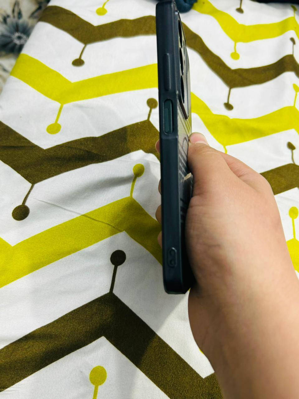 سلام عليكم مبايل للبيع ريلمي سي 71 ذاكرة 128مبايل نضيف استخدام 3 اشهر ونص كارتونة ضايعة الله شاهد الكارتونة ضايعة الموبايل بي كسر بل شاشة  سعر 125 وبي مجال للشراي مكان مدينة الصدر الورفلي ***********
