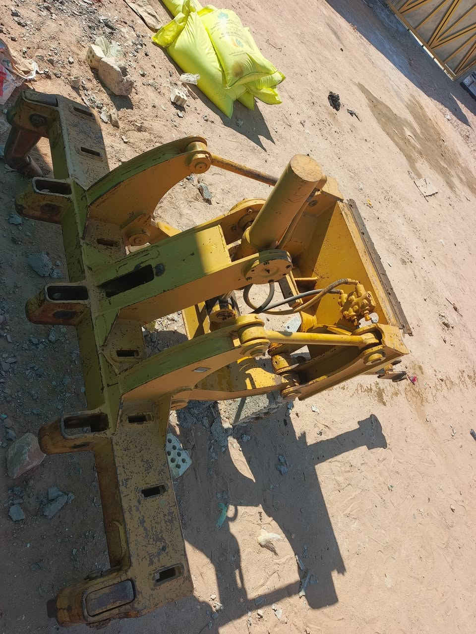 روتر خلفي ابلادي للبيع جديد كلش ماعيز برغي. الشري يتصل اويدلل ***********
