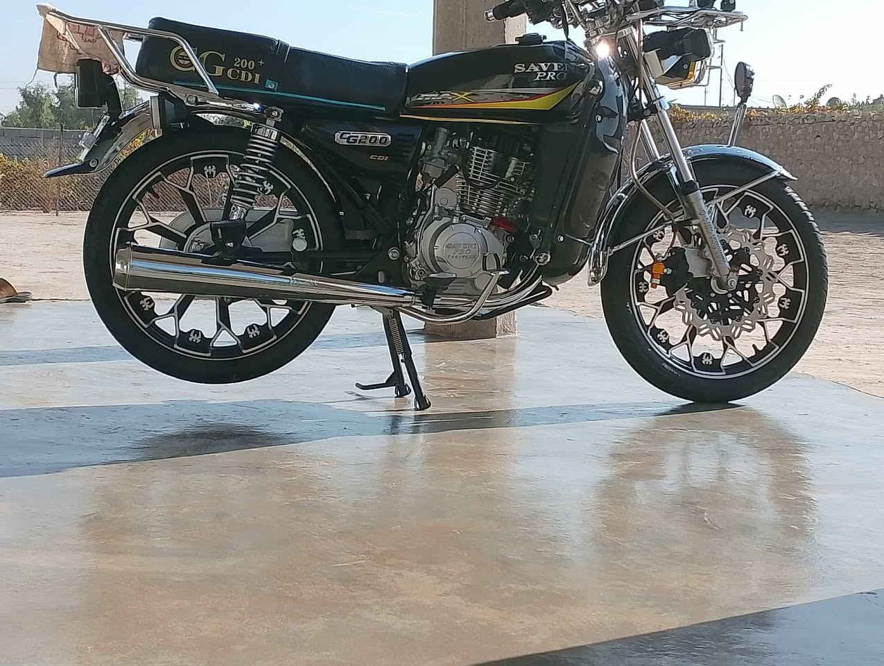 يوجد ماطور سيفان للبيع موديل 25 السعر 850وبي مجال للأستفسار عل خاص او عل  ***********
