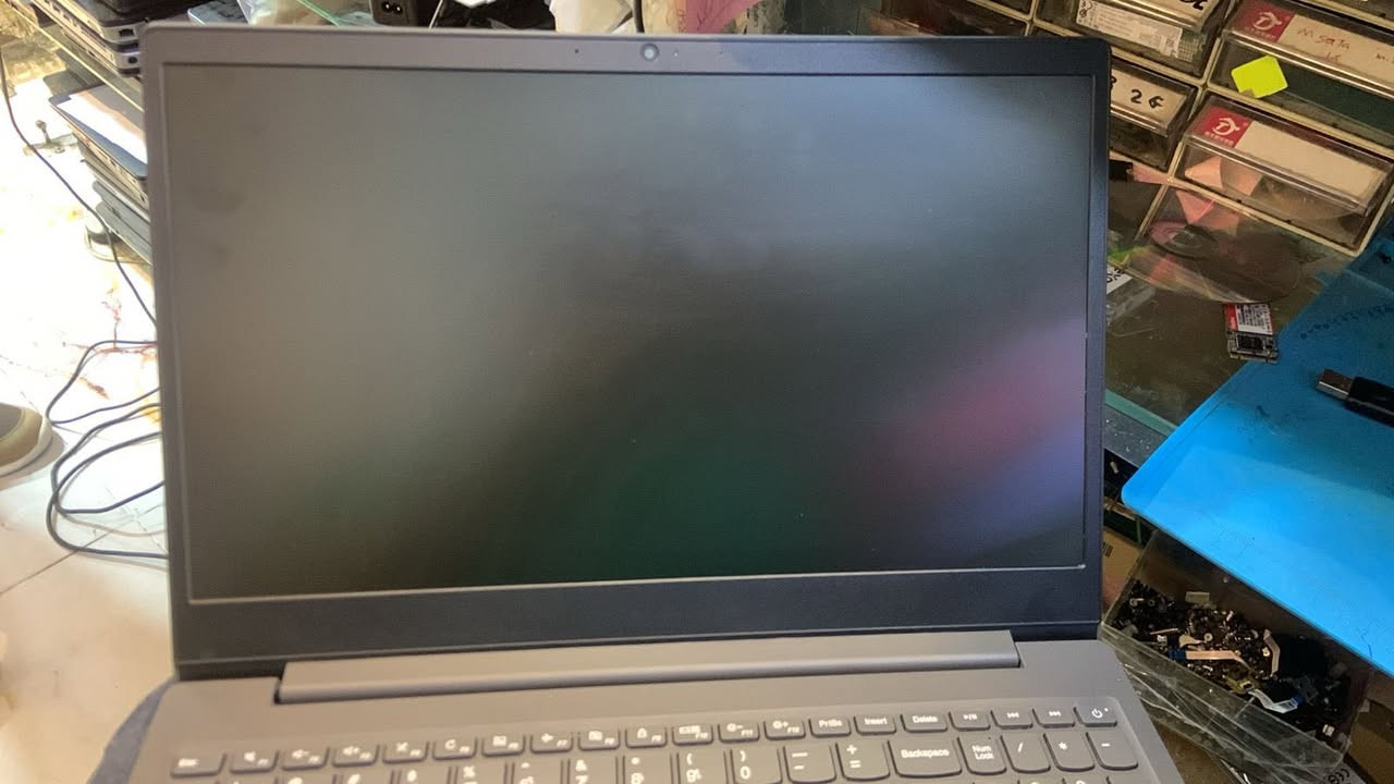 للبيع لابتوب Lenovo MIX 15
🔹 الماركة: Lenovo

🔹 الموديل: MIX 15

🔹 المعالج: Intel Core i5 الجيل الثامن (8th Gen)

🔹 الرام: 8GB

🔹 التخزين: SSD 256GB

🔹 كرت الشاشة: Intel UHD Graphics (Share)

🔹 الشاشة: 15.6 إنج

🔹 الكيبورد: عربي + إنكليزي

✅ سريع بالإقلاع والتشغيل بفضل الـ SSD

✅ نظيف جداً وحالته ممتازة

غراضه كامله والجنطه والشاحنه كاملات

📞 ***********

💰 السعر:380 الف جهاز نظيف كلش ومستخدم قليل

“واللابتوب فحص وتجربة قبل الشراء.
