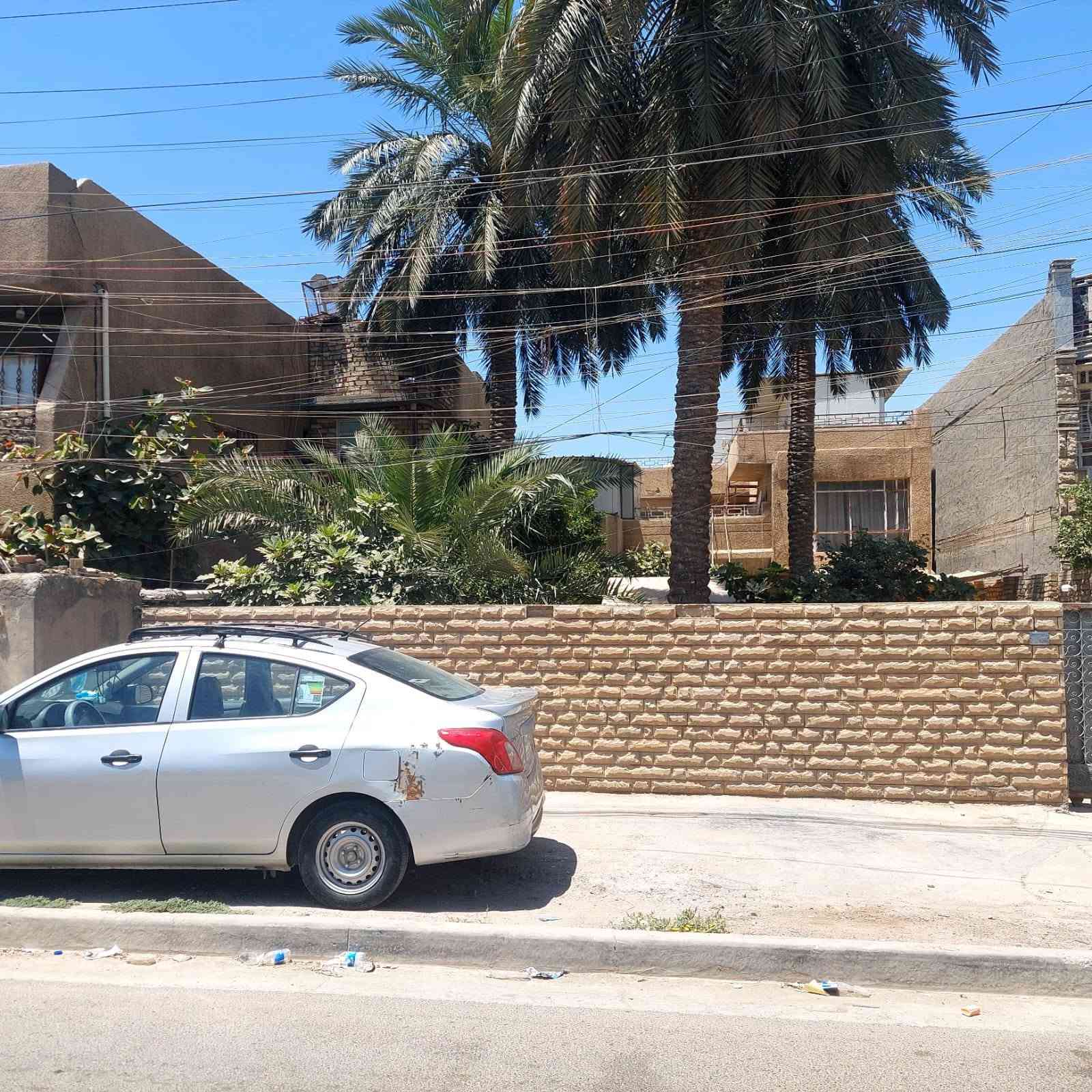 دار مساحة 504 م جبهة 13 نزال35 في العقاري الاولى ال 600 بالشارع المقابل لجامع بدرية المتر مليونين وقابل للتفاوض.. ***********

