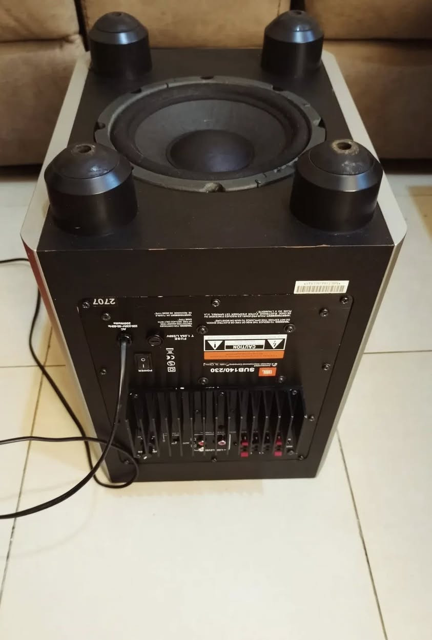 JBL SCS140 5.1-channel
بعد اذن الآدمن
السعر 85 دينار 
077777985


**إذا كنت صاحب هذا الإعلان وتريد حذفه لأي سبب، رجاءا أرسل رسالة إلى الدعم الفني**