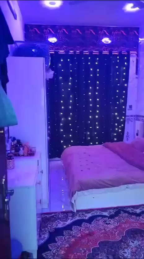 سلام عليكم غرفه نوم تركي مستخدم قليل جدا جدا نضافه 100%100 متكونه من 7 قطع  سعر 800عنواني بغداد لتواصل واتساب ***********
