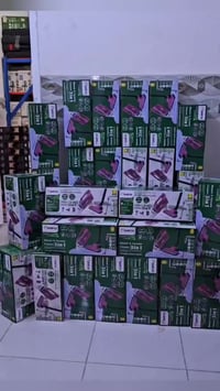 دامفوكس • مكنسة يدوية • 800 واط