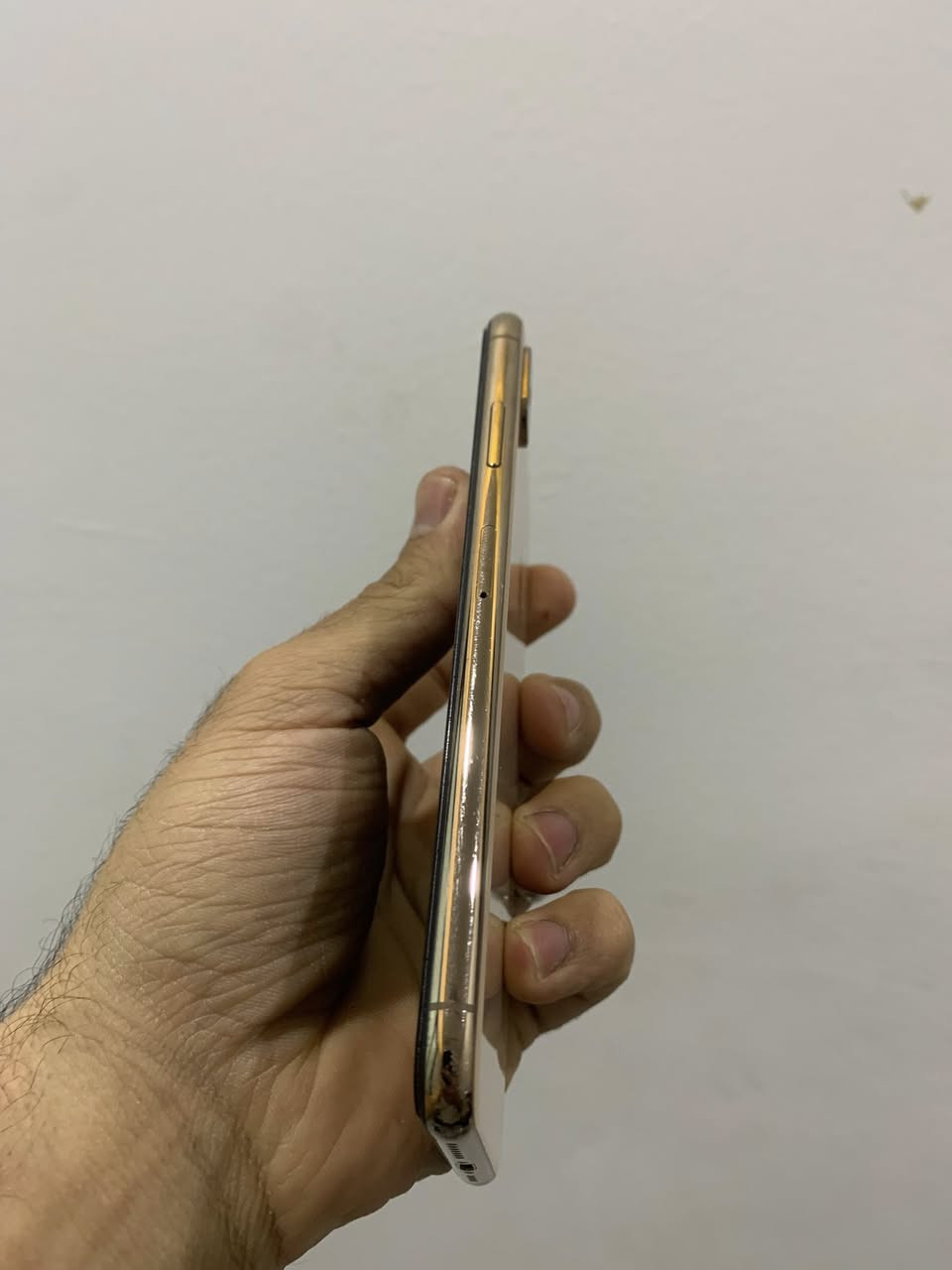 سلام عليكم اخوان ايفون xsmax جيهاز مامفتوح شرط ابيع 256 كيكا كل شي بيلادد بطاريه 77 🔋 شرط فحس سعر ٢٠٠ ألف بي مجال قليل وتساب ***********❤️
