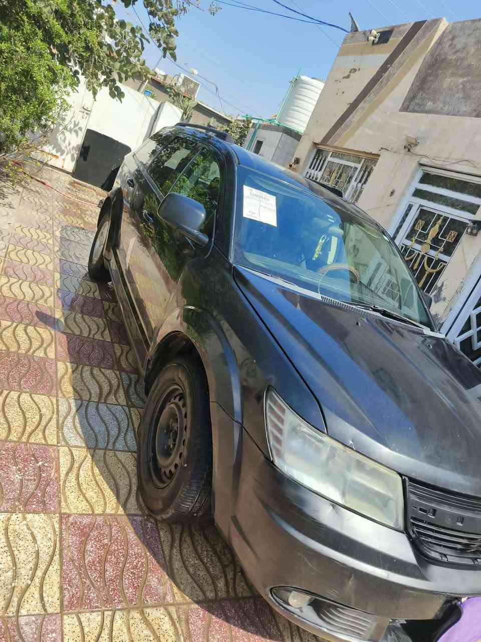 سلام عليكم دوج جورني ٢٠١٣ اصولي رقم سلمانيه ألماني بس لكردي قفل جهازه سياره جديده كير مكينه تبريد تاير صدر جديد  بيعلك كوم حديد يعني ادوات لدكلي وكاله غيره ماعندي انطيك سنويه ورقام اصليه مو ستنساخ وتكفلك دوله وعشائر بيع أو مراوس حسب القناعه بغداد مجمع بسمايه ***********
