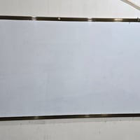 ٤ سبورات • استعمال قليل • ٢ كبار ٢ وسط