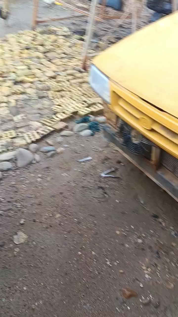 السلام عليكم سايبه مديل ١٢ رقم احمر تحويل لسياره محرك جديد كير تخم تاير باتري جداد السعر ١٦ ورقه مطلوبه ٧٥٠ لف هيه على المشتري مكاني بغداد رواد الصابيات قرب جسر الدوار خلف بانزيخانه سما الكاظميه ***********
