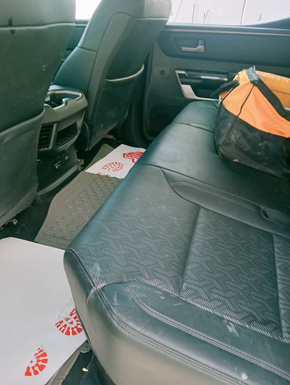 السلام عليكم تويوتا تندرا 24 هايبرد لمتد trdماشية 18 الف ميل بغداد ***********
