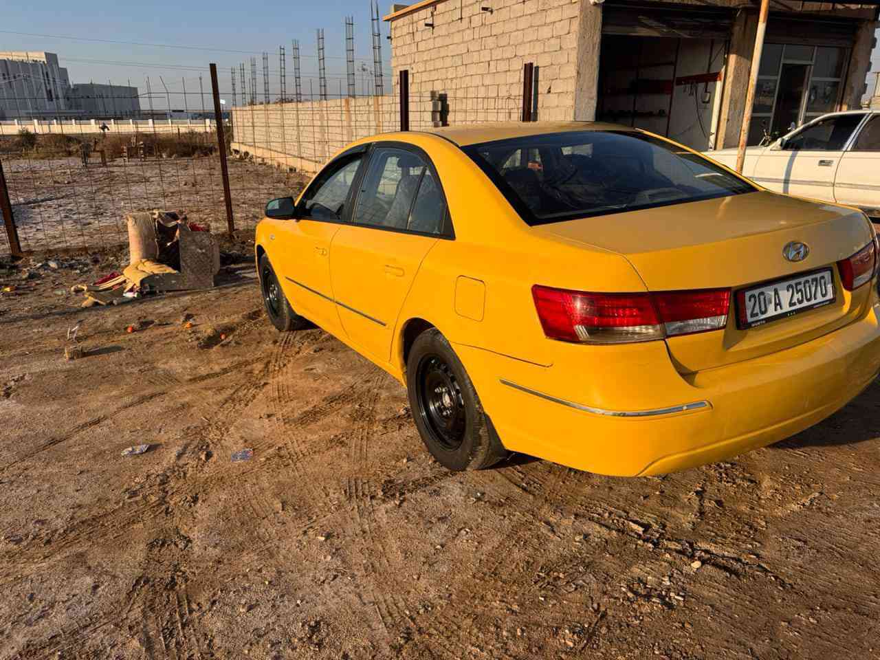 سوناتا موديل 2009 رقم ديالئ نكليزي سنويه جديده  مداور ثاني يوم طخم تاير حداديه خلفيه وماميه ڱڵـه. جديد. مكينه 2400 خليجي. سياره جاهزه م̷ـــِْن كلشي سعر 80وبيه مجال الاستفسار ع رقم ***********
