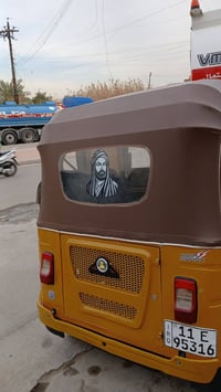 عندي تكتك للبيع مديل ١٢  باجاج الون اصفر مكاني الشعب الجزائر قرب جامع ...