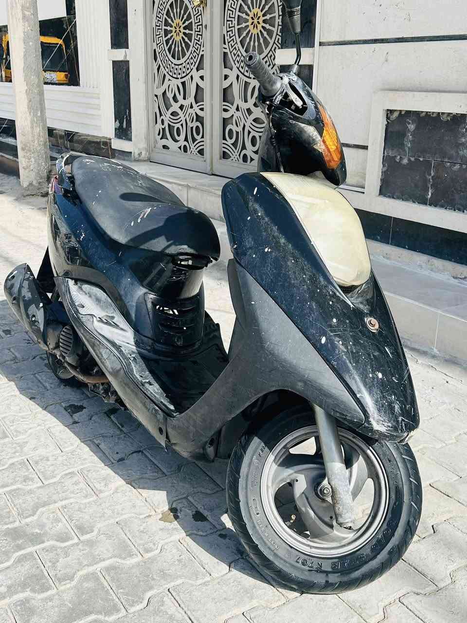 السلام عليكم بريز 140
سعرها 350 الف و بيها مجال بسيط 

العنوان . الحرية . دباش 

الرقم : ‭0776 723 0698‬
