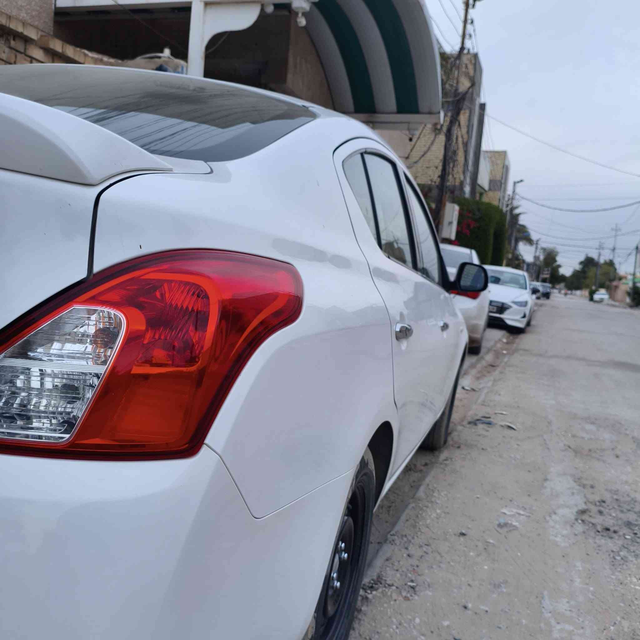 السلام عليكم 
نيسان صني هندي 2019 ماشيه 89 
 رقم اربيل الدولي السياره كفاله عامه على وضع الشريكه لا تبديل ولا صبغ السعر 108بيه مجال
رقمي خط ***********
رقمي واتساب ***********
