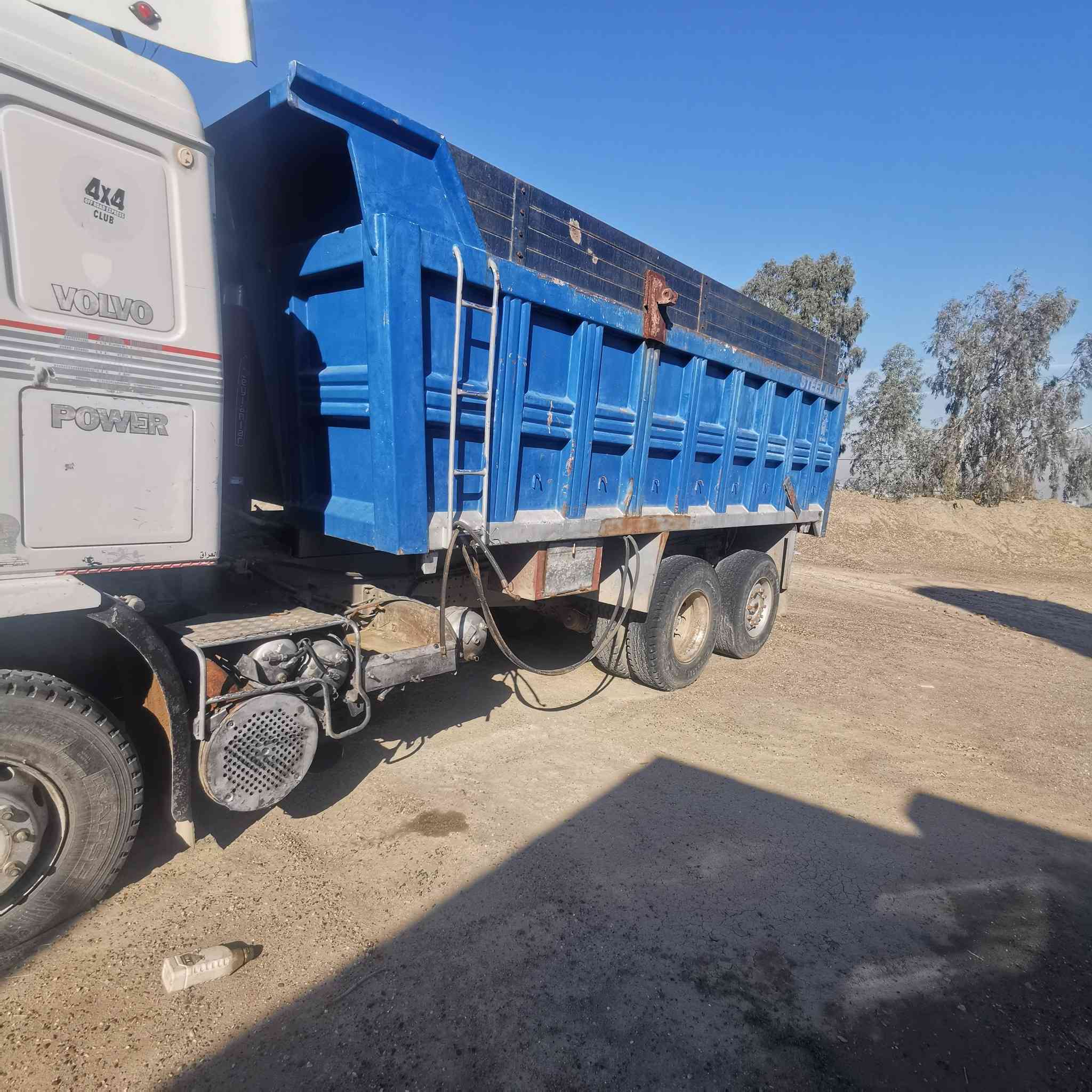 السلام عليكم للبيع فولوف سكس مجموعه سنكل خلفي للتواصل
***********
