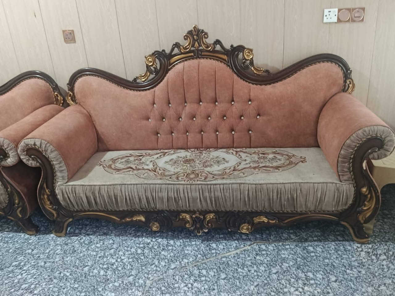 تخم ملكي 10مقاعد نضيف كلش سعره 275وبي مجال بصيط لشراي قفله 250العنوان كنعان


**إذا كنت صاحب هذا الإعلان وتريد حذفه لأي سبب، رجاءا أرسل رسالة إلى الدعم الفني**