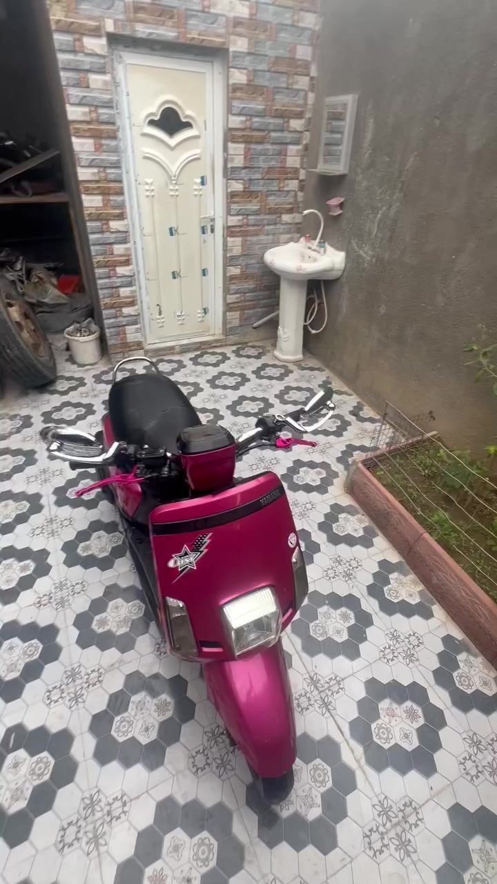 سلام عليكم بوليس حاويه مكفوله كفاله عامه لون مميز مكاني ناصريه مركز سعر مليون او٥٠قفل ***********
