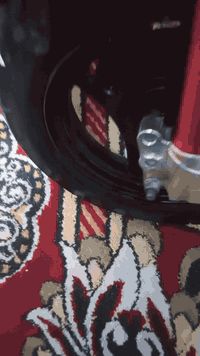 سلام  عليكم أدرس ياباني حديث رنبه صاله أقل 20 يوم من طلعت سعره خاص ولي مايعرف بيهن لا يطبلي أو أمروس بربعه كير نضيفه حتا إذ تعمير عادي رقم ‏‪***********‬‏ شعندك أمروس دز خاص
