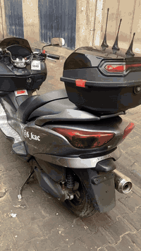 السلام عليكم  (هوندأ فورزة 0/8)  الدراجة مال مزاد داخله من الخارج من اليابان دخلت للعراق ب 2021 اوراق المزاد موجودة يمي واوراق الدراجه الرسميه هم يمي الدراجة النضافة (99‎%‎) بدون حادث عليها تريب مثل صندوك والصندوك من دوس بريك بي بكلايت يشتغل الدراجه عليها ادامه تخم تاير ياباني اصلي كفر ومكينه ودبلات وشاصي وكهربائيات كفاله عامه اكفلكياها صبغ مابيها قطره. اي ستفسار خابرني واني خادم متواجد وتساب واتصال ع رصيد رقمي (*********** ) (السعر مليون ونص )رجاء اذا متعرف بالدراجات ونضافتهان واسعارهم لا تكسر بيها بعدين الدراجه بحالت الوكاله حته الكتلوك وورقت المزاد وياها  (مكاني بغداد _ شارع فلسطين)
