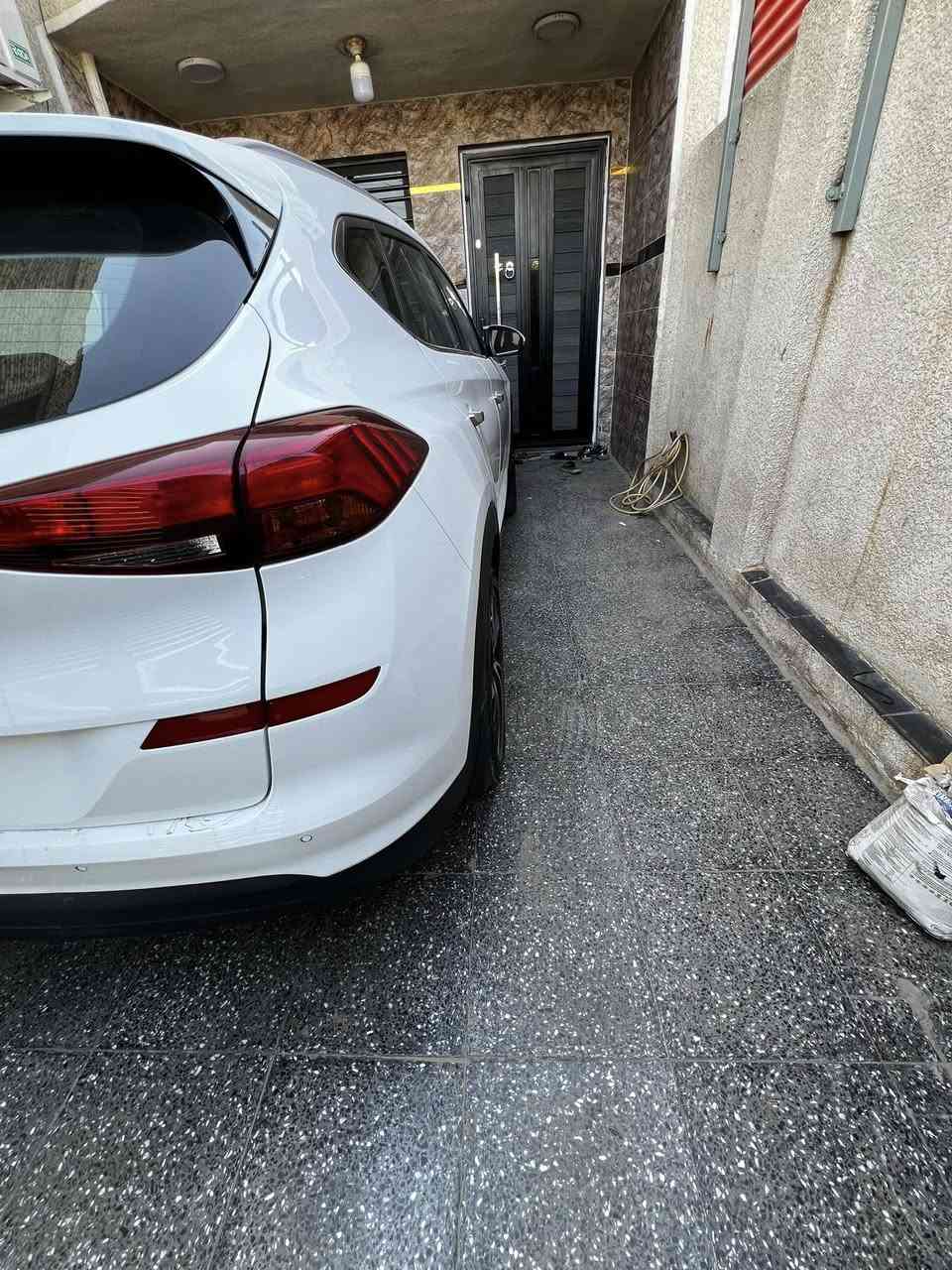 🔚 السلام عليكم
توسان خليجي للبيع  

⚔️ الموديل2020

⚔️الون ابيض 

⚔️محرك 2000دوش جديد ومكفول

⚔️كير اوتو ماتيك 

⚔️3انظمة قيادة 

⚔️مري كهرباء وشفط واشاير بل مري

⚔️اربعه ويل كب 🛞🛞

⚔️بلوجكتور لد 

⚔️تحكم ستيرن جهتين 

⚔️كامرا 🖥️🖥️

⚔️تبريد خير من الله ❄️❄️

⚔️داخل لونين  

تبريد قطعتين 

⚔️ رقم انكليزي بغداد وسنويه بأسمي لحد 2029

⚔️السياره ماشيه 128 الف كم 

⚔️ملاحظه السونار مرفق  🔚  

💵💵السع200 وقابل للتفاوض 

📞📞رقم الهاتف *********** الخاص غير موجود
