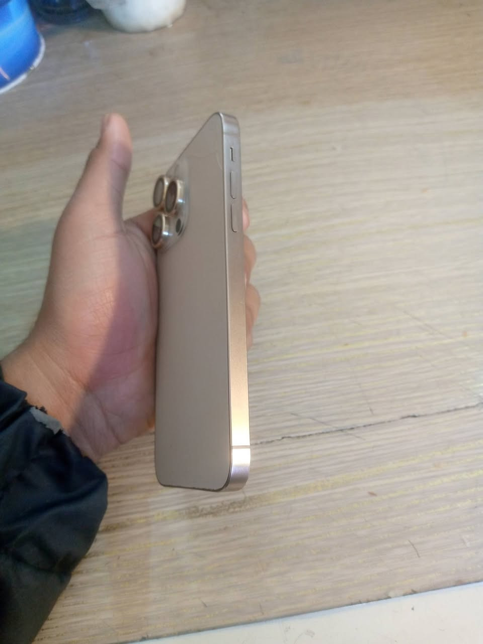 سلام عليكم ايفون اكس عادي محور 16 برو فقط الجهاز نضيف حيل شاشه بلاديه بطاريه مستبدله مال تفصيخ نموذج m اتصل كاميرات سماعات كله شغال وبلاد تكينيك لمسه حلو شحنه كلش طبيعي فقط بي كسر بلضهر خفيف هم مبين تجي تفحص بعيني سعر 130 وبي مجال قليل عنوان واسط رقم ***********
