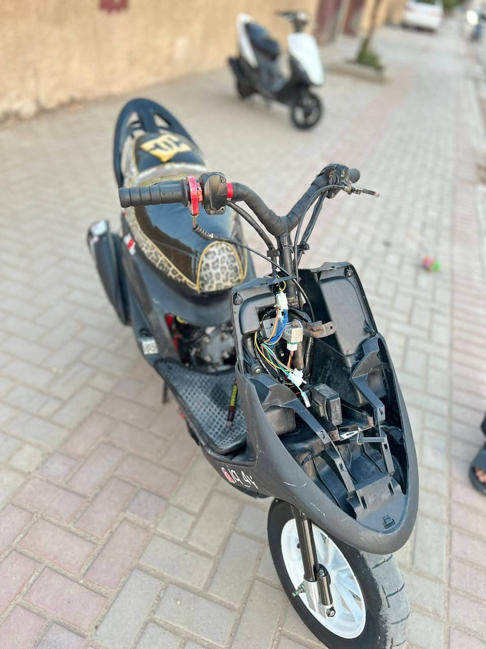 للبيع او مراوس
ماكس عدلة مال لعب تعمير جديد

بوشة 55 تجفيت جديد مرتب كلش مشتغلي بأدينة شاصي لون احمر
ضفيرة الدراجة كلها جديدة
 كلجات رياضي دراجة شلعه ومعدل تخبل  اكفلكياها من نضوح وتبخير
عليها تزويد بسيط
 عضمات KOSO 
يدة بريك رياضي 
وياله مشيف ابيض
 صدر امامي رياضي  
دبل خلفي رياضي
 سبايدر اربع ولفات 
والدراجة كدامك خير من الله مرتبة بس يرادلها ترتيب من الخارج فقط 
السعر480وبيها مجال بسيط
مكاني: بغداد دورة
رقمي: ***********
