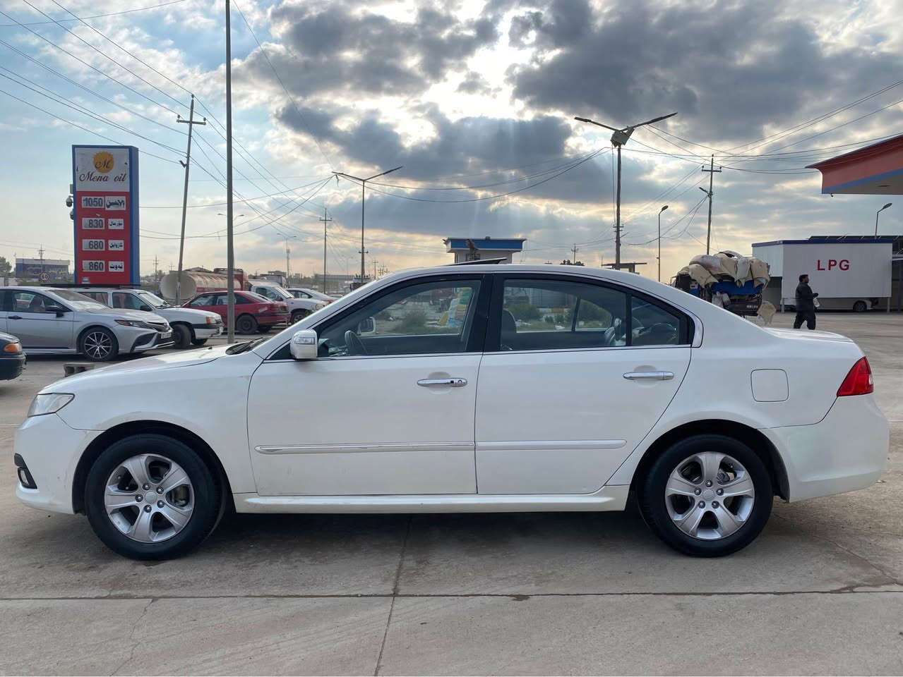 بۆ فرۆشتن (***********) کیا لۆتس مۆدیل 2008 سحری ٥٢$ کەمێک مەجال  لێزەری دوبەیە  سەیارەکە فول فولە سلەهیتە بەسمەیە کوشن جلدەو  هیتەرە مەکینە    ٢٤ ری چوار پستۆنە  گێر مەکینە بەشەرت تەقەو رەقە بەشەرت کەرەباهی هەمووی بەشەرت چوار تایەو ویلی نوێی لە ژێرە  سەیارەکە بێ دەحمە پێشو پشتی کەپسە هیچ دەحمەکی پیوەنیە سەیارەکە هەموو گیانی بەشەرتە بۆ زانیاری زیاتر  *********** أربيل, العراق
