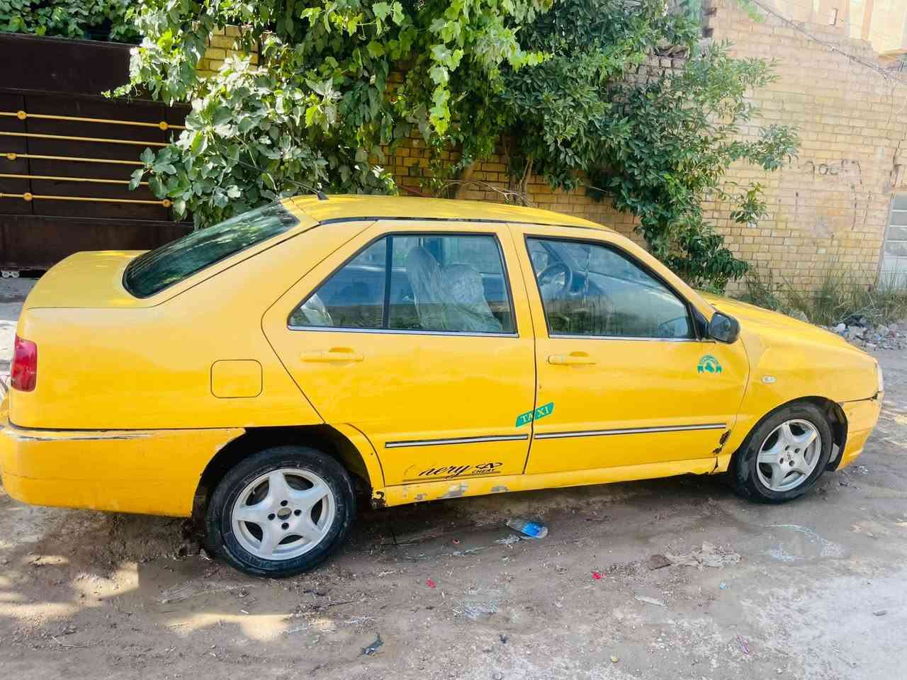 السلام عليكم شيري ٢٠١١ محور كورلا حديث ١٦٠٠
كير ومكينه نضيفات رقم بغداد دولي مصفره هيئة وغرمات سيارة باسمي 
مكاني بغداد بداية ابو غريب قرب سوق شعبي 
السعر ٢١ 💲 

سيارة شغالة مابيه شي سيارة بيها نقوصات ابيعها على هل وضع 

رقم الهاتف ***********
