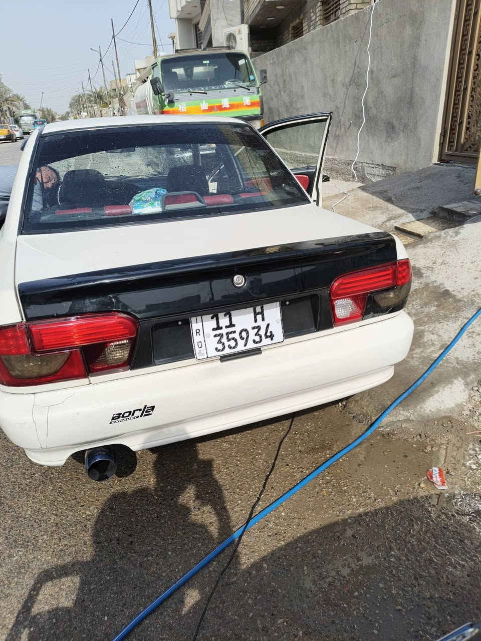 السلام عليكم برتون موديل 2004
مصبوغة حزام اثر شخوط السياره مكفولة من الضربه 
كشنات رياضي داخل احمر 
سقف شعال اضواء
ويل كب رياضي 
كير محرك مكفولات
السياره على وضع الشركة 
رقم بغداد دولي 
تحويل مباشر ثاني يوم 
مكان السياره بغداد 
السعر 55
تواصل ***********
