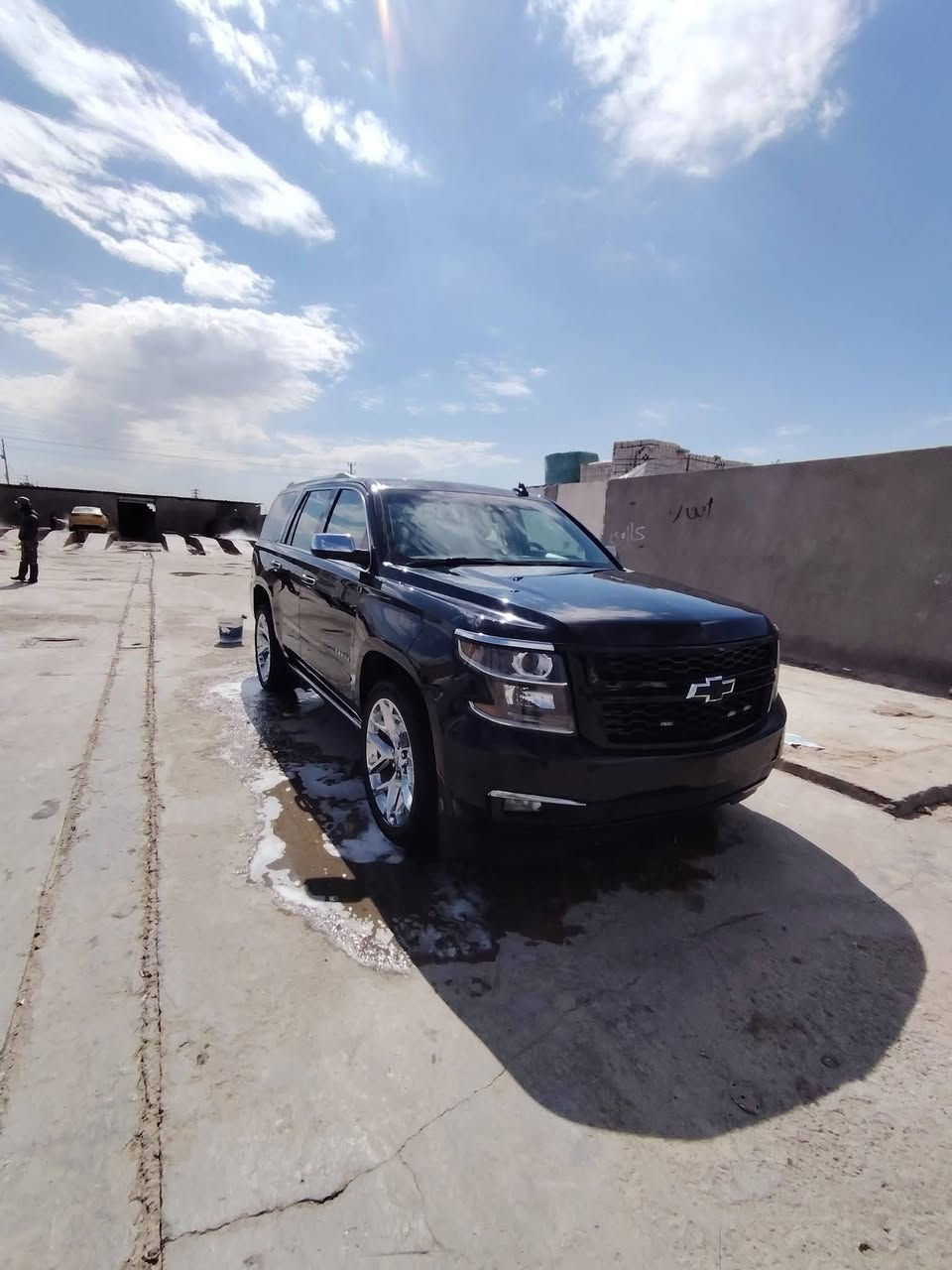 السلام عليكم السيارة تتسجل بالقرار الجديد
تاهو ادوات 2017 برايمر سونار مرفق مع المنشور بدون كص
مواصفات البرايمر معروفه 
داتو شو .عداد إلكتروني دجتال . فتحه . بصمه . كشنات تتفئه تبريد . DVD .رادارات. حساس امامي خلفي . ستيرن كهربائي+تدفئة . كشن خزن . صندوق كهرباء .كار بلي . دوسات شفط. مري شفط. وباقي المواصفات المعروفه مال البرايمر اعلى فئه السعر 200 شدتين

مكان السياره ديوانيه عفك 
للاستفسار الاتصال ع الرقم***********
