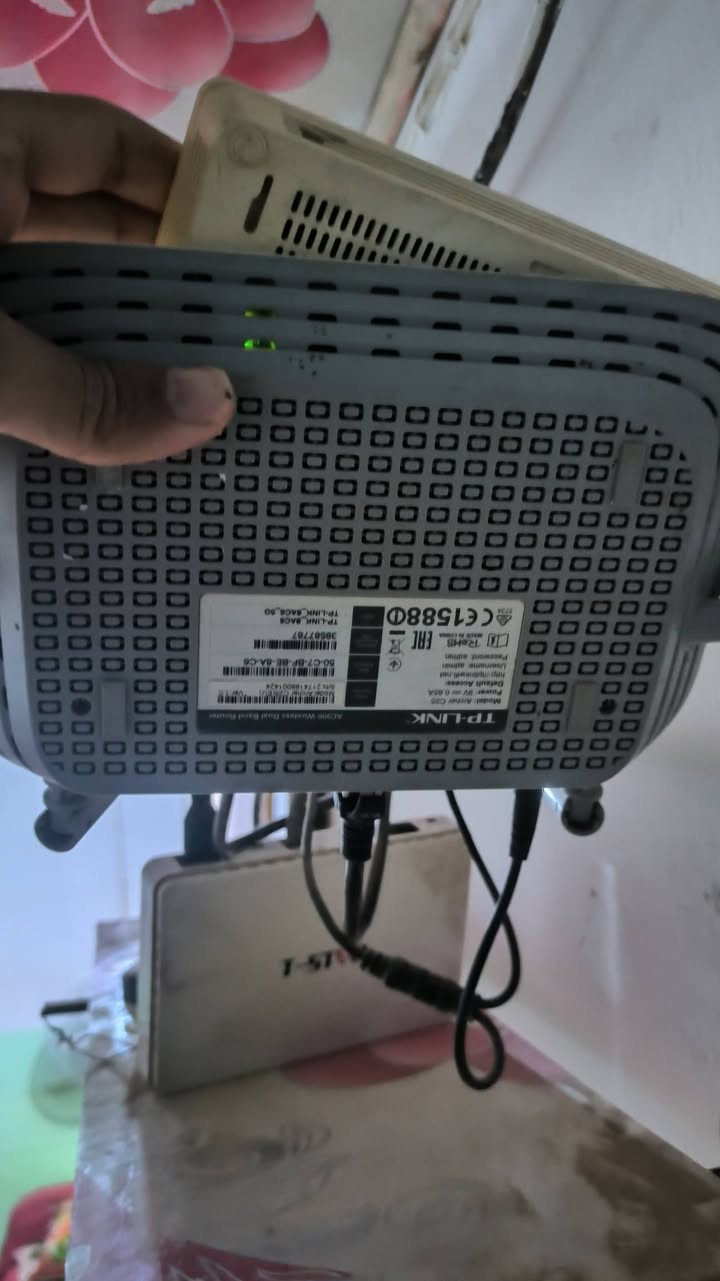 شبكة انترنت كاملة مستعمله ونظيفه استعمال قليل على فحص وضمان اسبوع بيهن 👇
●_ نانو صحن بور بيم 
●_ راوتر تبلنك حديث 
●_ كيبل 20 متر جديد 
للبيع والسعر خاص  والمكان ديوانيه عفك  والشراي يراسلني خاص


**إذا كنت صاحب هذا الإعلان وتريد حذفه لأي سبب، رجاءا أرسل رسالة إلى الدعم الفني**