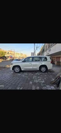 السلام وعليكم  للبيع او للمراوس بسياره كوري لاندكروز موديل ٢٠١٧ رقم أر...