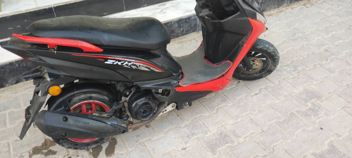 سلام عليكم شباب دراجه ماكس دراجه نظيفه مثل ما تشوفوها بالصوره مكان كربلاء قضاء الحر هذا رقم الهاتف ***********
