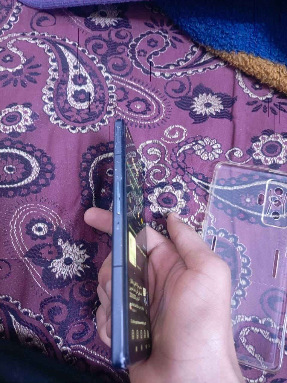 poco f4 gt 
الجهاز مبدل فقط ظهر مال ريدمي شاشه وباقي كله بلادي 

المواصفات:

معالج Snapdragon 8 Gen 1

شاشة AMOLED حجم 6.67 بوصة بتردد 120Hz 

بطارية 4700mAh مع شحن سريع 120W 

رام (12+12) / ذاكرة (ا256)

كاميرا 64MP تصوير واضح

🎮 بيه أزرار مخصصة للألعاب (Triggers)

💰 السعر: ( مراوس  او بيع )

📍 الموقع: (بغداد مصفى دوره )


**إذا كنت صاحب هذا الإعلان وتريد حذفه لأي سبب، رجاءا أرسل رسالة إلى الدعم الفني**