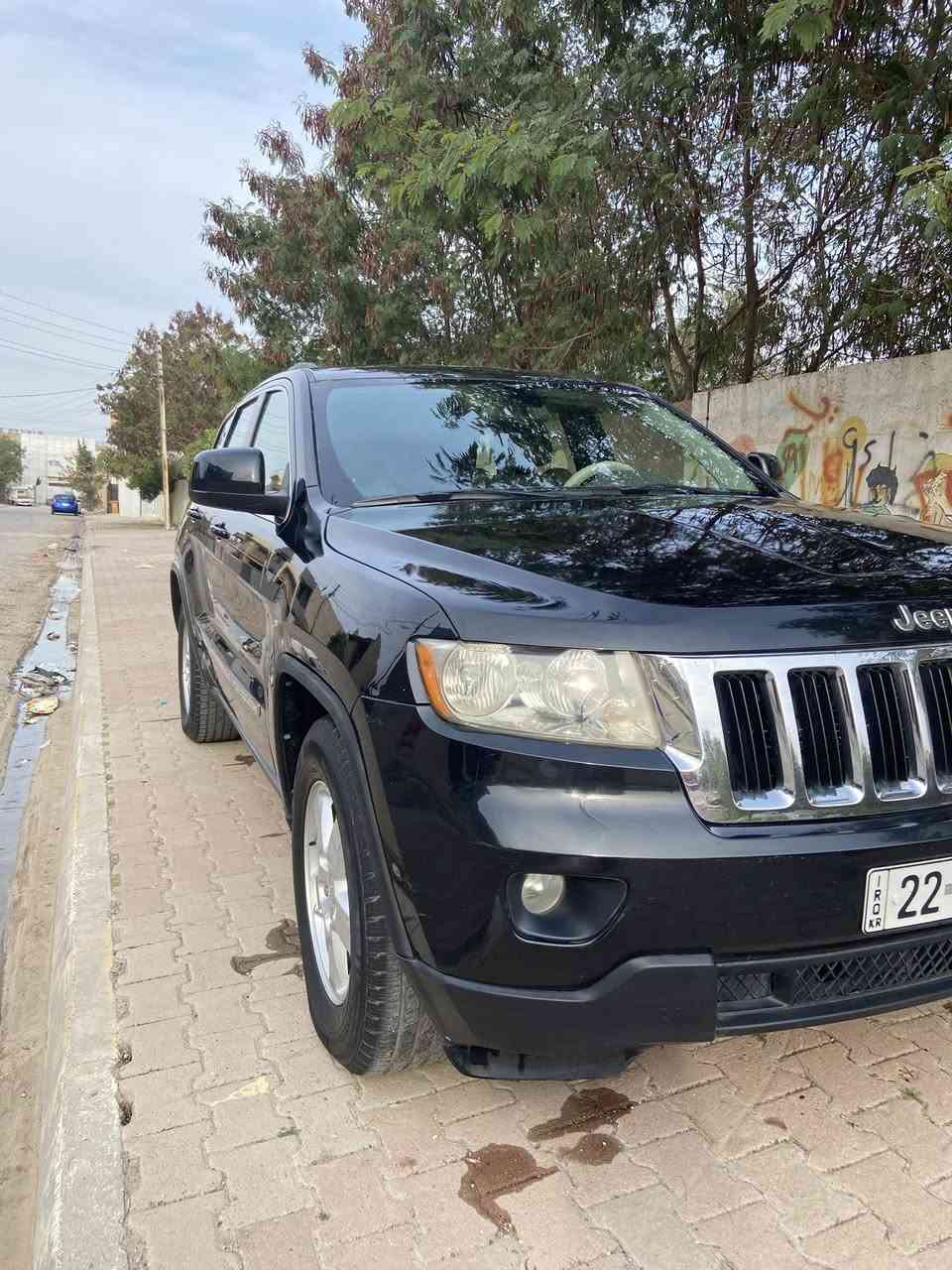 السلام عليكم جيب لاريدو2011 *للبيع او مراوس كامري او 7 راكب
6سلندر __تو ويل الضرر نص باب صبغ   مكان كركوك ***********
