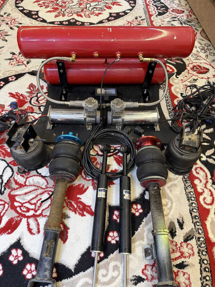 السلام عليكم جوبلس ايرلفت اصلي دبل تانكي ودبل ماطور السعر 30 ورقه ***********
