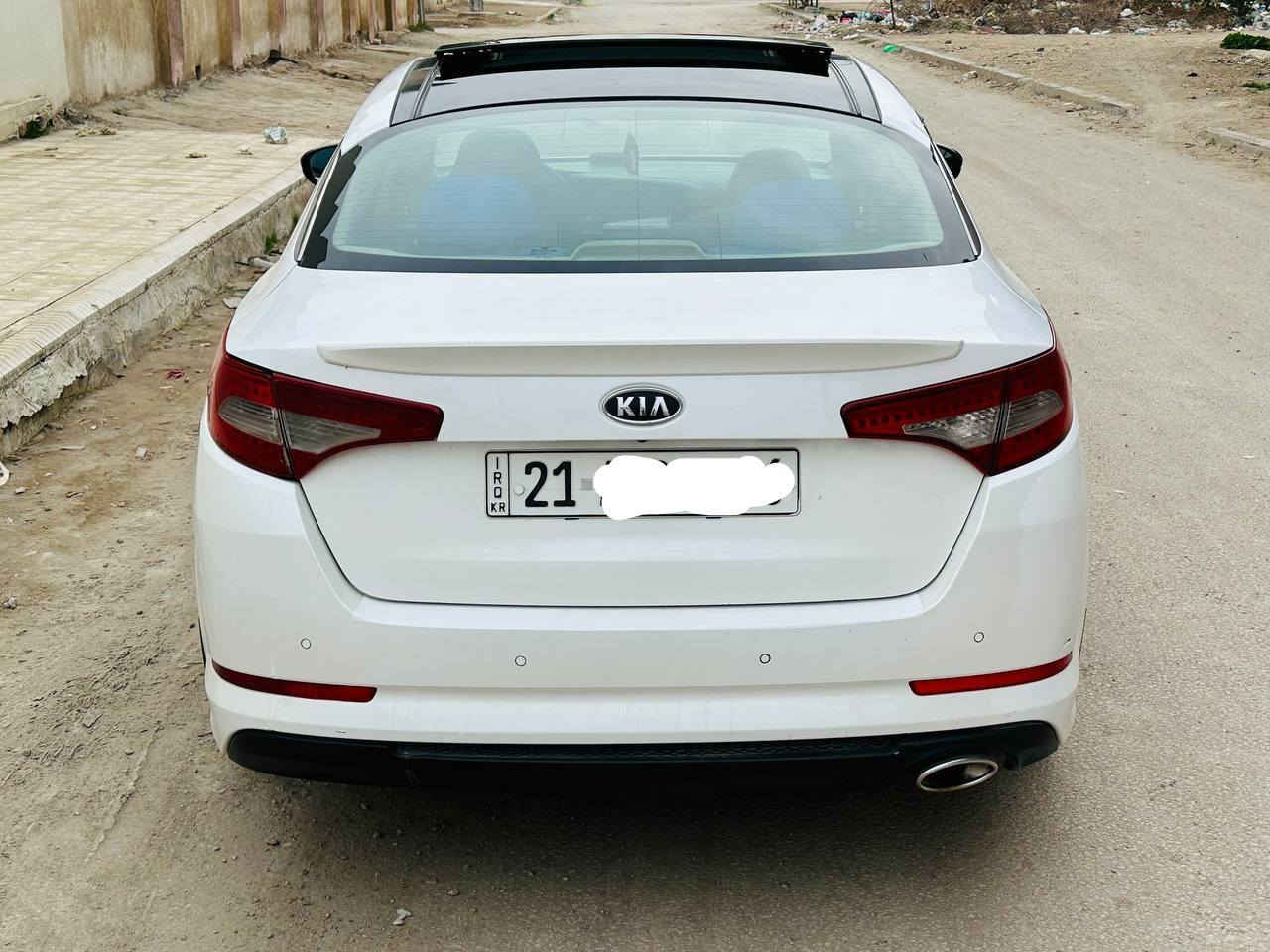 السلام عليكم اوبتما 2013 خليجي رقم سليمانيه دولي شرط التحويل فول مواصفات مكفوله عدا شبر كارت وشبر بارد مواصفات بنراما طگتين بصمة تشغيل ، بصمة ابواب  ، حساس خلفي ، كامرا ،  ، تبريد قطعتين ،  ، مري شفط ، اشاير بالمري  ، شفتات سترين دشبول كادنزا شاسه تاب كامره خلفيه ذاكره خزن موسقى حساسات خلفيه مثبت سرعه ايكو منضومة بانزين ، باتري ، منضومة ماء ، تخم تاير ، صدر .كله جديد والسياره مال جناي مناقصها اي شي  مكاني الحله السعر 135 للاستفسار ***********
