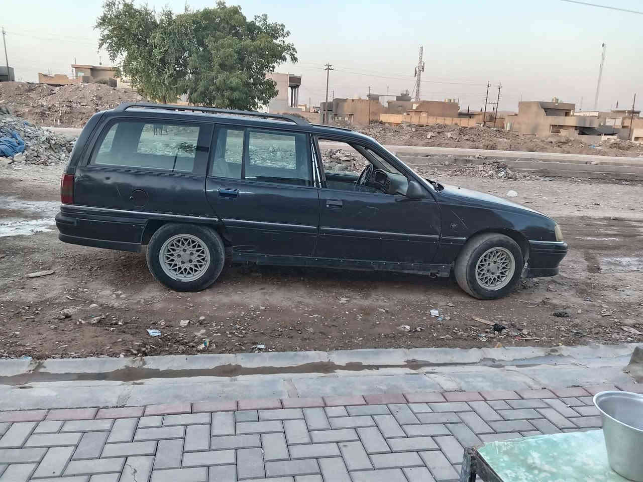 سلام عليكم للبيع اوبل اوميكا استيشن شرط تحويل وغرامة سياره بدون خياس بدون ضربه سقف  اسلايت كهربائيات كامل ابيس باور اربع تيرات جديد صدر دبلات جديد مكينه شرط لا صرف ولا بخار 20 بلادي سياره بسمي سعر 25 شراي يخابر مكان طوز ***********
