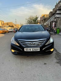 سوناتا للبيع موديل 2014  وارد امريكي بيه قطعتين صبغ بدون دواخل بين الب...