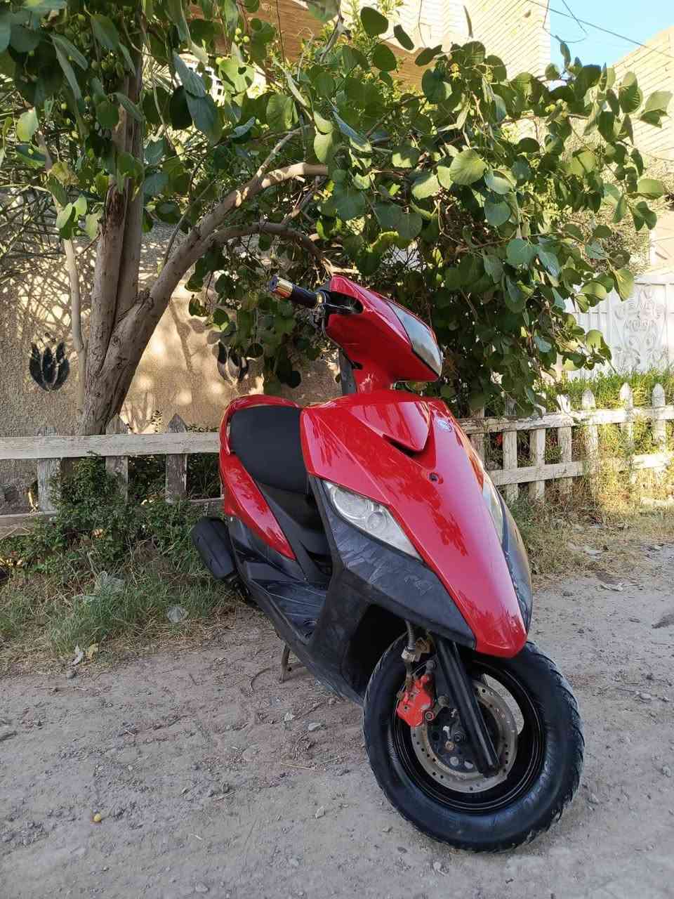 ماكس ثعلب 140 نكرة سلف وهندر محرك مكفول لا نضوح ولا تبخير ناعم ما مفتوح كهربائيات كلها كاملة كفراتها نضيفات السوادات ختم واحد وية المحرك قفل جنطة استيرن  دراجة كاملة ما بيها نقص مثل مموضح بل صور سعرها 500 مكاني الشعلة ***********
