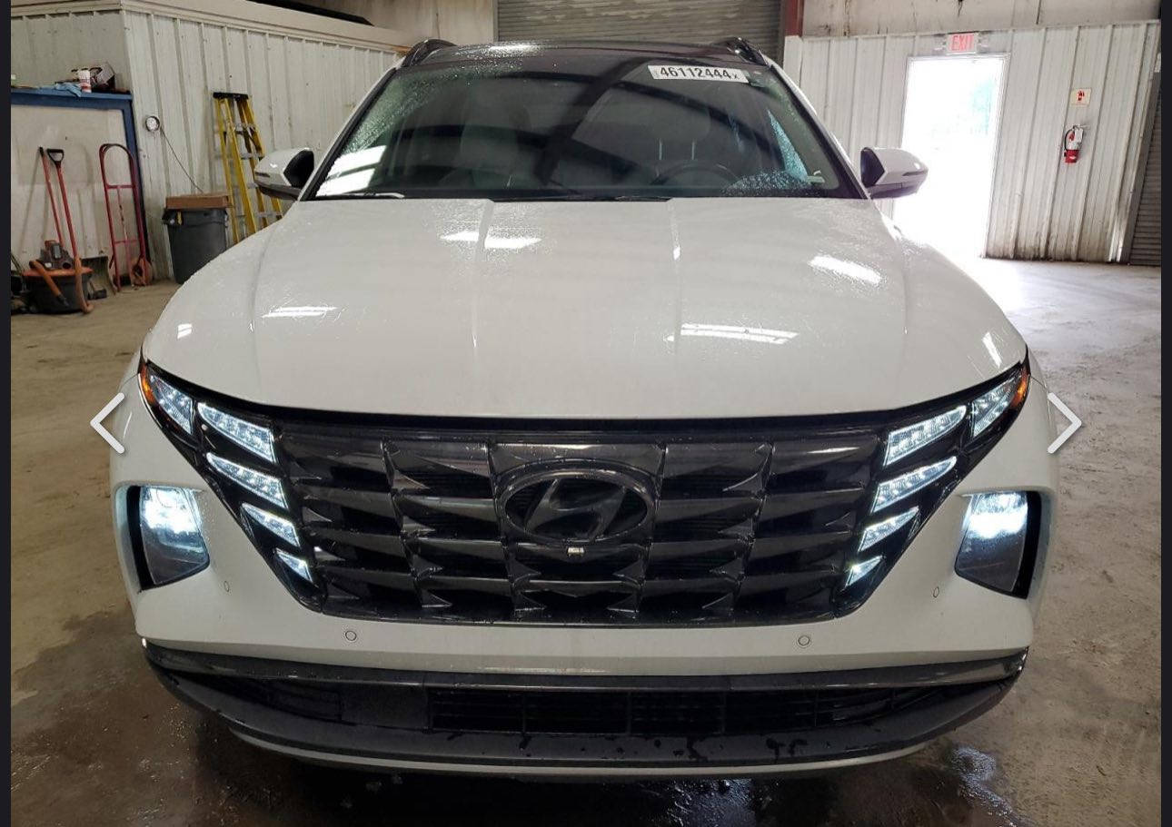 السلام عليكم توكسان  كلين تايتل 2022 لمتد vip فول الفول امريكي السياره بهيج نضافه وهيج مواصفات جدياً قليل
المواصفات LIMITED VIP
1- بصمة تشغيل 
2- بصمة ابواب لمس دخول ذكي 
3- بنوراما على طول السيارة 
4- صندوق كهرباء شفط 
5- كامرات 360 درجة ( جانبية - امامية - خلفية ) 
6- كامرات مع الاشارة 
7- السيارة تتقدم وترجع ب البصمة 
8- تبريد تدفئة كشنات 
9- كشنات جلد كريمي 
10- كشنات كهرباء 
11- اضواء محيطية 67 لون اختياري 
12- كشنات خلفية هيتر 
13- مرايات تعتيم ذاتي 
14- ابل كار بلي 
15- اندرويد اوتو 
16- شاشة دجيتل 3 اشكال للقيادة 
17- اشاير ترحيب 
18- اضواء امامية LED زنون 
19- اضواء خلفية LED
20- هوك خلفي 
21- فول اوامر صوتية 
22- جامات اوتو 
23- قطعتين تبريد 
24- اشارات ب المري
25- كير دكم 
26- شفتات ستيرن 
27- تحكمات ستيرن 
28- السيارة فور ويل 
29- محرك 2500 المرغوب 
30- هاند بريك بصمة 
31- شحن واير ليس 
32- منافذ شحن 
33- اوتو هولد 
34- تشغيل عن بعد 
35- السيارة اوتو بارك 
36- حساسات امامية 
37- حساسات خلفية 
38- كير AT المرغوب 
39- رادار امامي رادار خلفي رادار جانبي 
40- نقطة عمياء 
وبعد بيها هواي مواصفات 
ممشى السيارة ( 66 جتي من امريكا 47 

مكان السيارة بغداد

السعر 215

رقم الهاتف ***********
