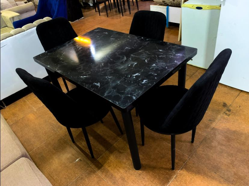 معرض الناي
اثاث منزلي مستخدم حسب ما موظح في الصوره 
بيع وشراء وتبديل 
الاستفسار الاتصال ع الرقم ***********واتس
أو مراسلة البريد الإلكتروني 
عنوان سرورى قرب ماركة(هه رزان بازارى نوا)
يوجد توصيل
